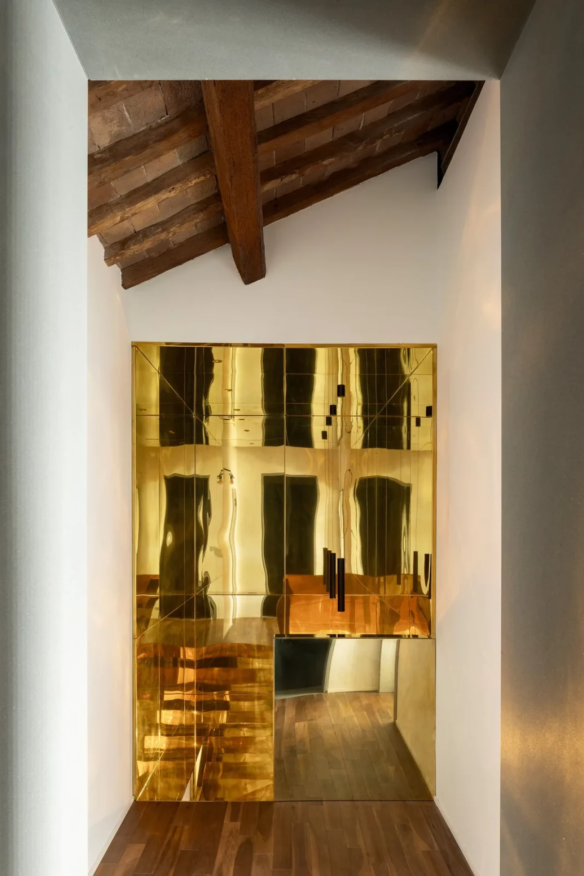 Casa Fràra,Punto Zero设计,摄影:EllerStudio